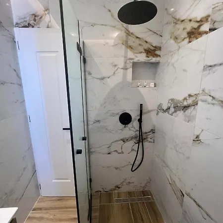 Urban Apartment *